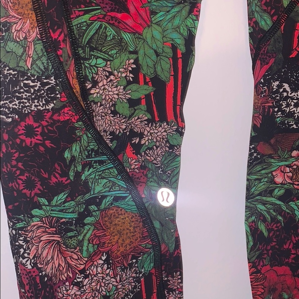 Lululemon leggings- RARE PRINT